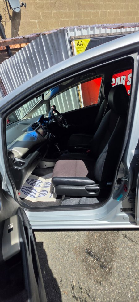 2013 Honda Fit - photo 10