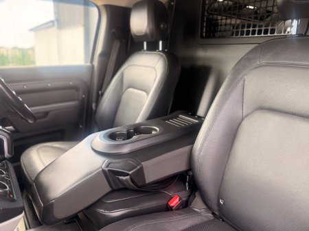 2023 Land Rover Defender - photo 16