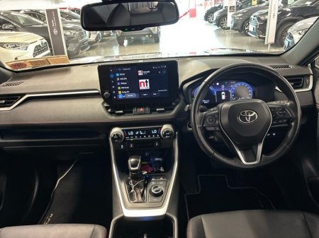 2025 Toyota RAV4 - photo 8