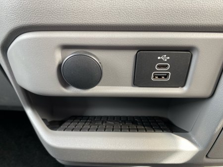 2026 Ford Tourneo Custom - photo 22