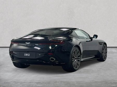 2025 Aston Martin DB12 - photo 6
