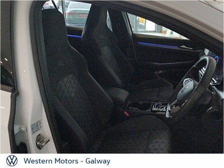 2025 Volkswagen Golf - photo 22