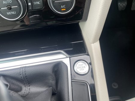 2019 Volkswagen Passat - photo 14