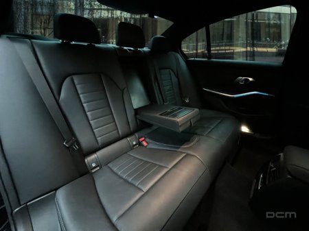 2022 BMW 3-Series - photo 21