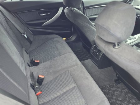 2017 BMW 3-Series - photo 12