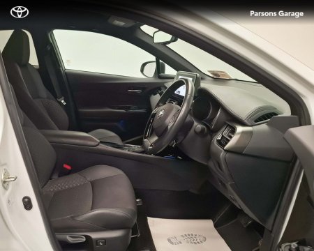 2023 Toyota C-HR - photo 8