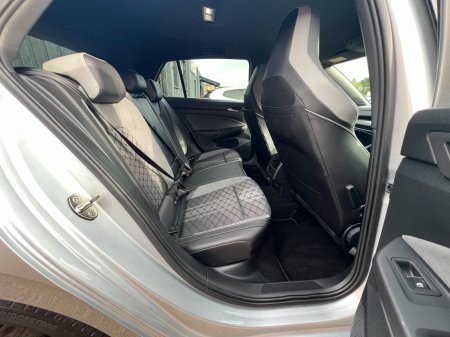 2022 Volkswagen Golf - photo 14