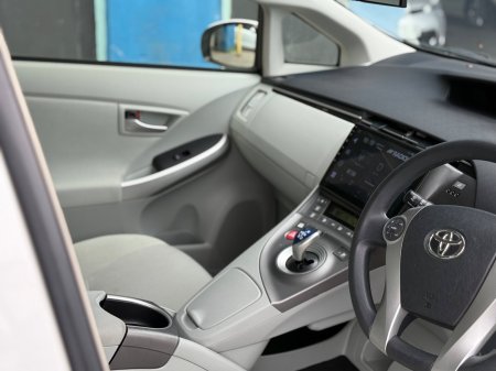 2015 Toyota Prius - photo 8