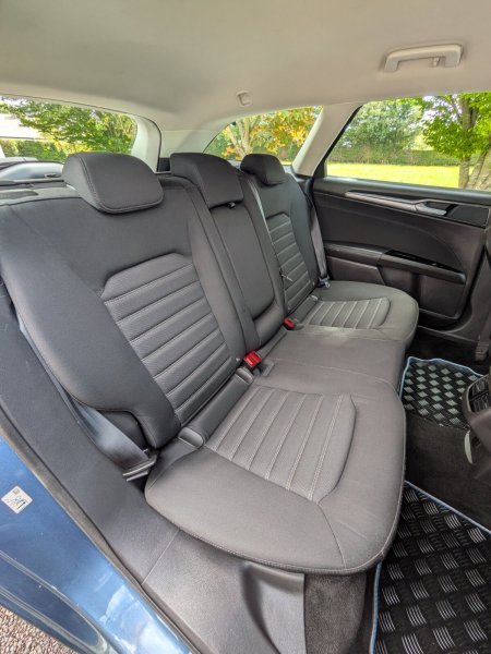 2020 Ford Mondeo - photo 18