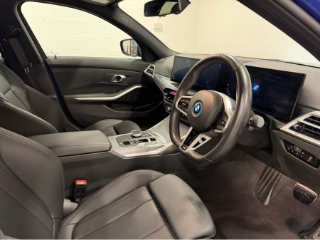 2025 BMW 3-Series - photo 27