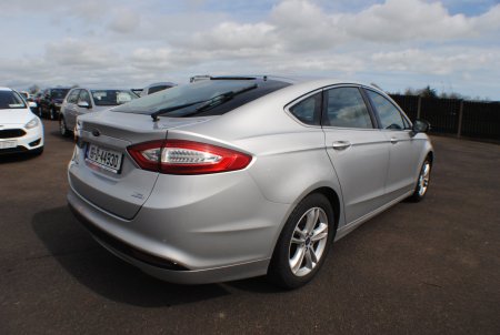 2016 Ford Mondeo - photo 9