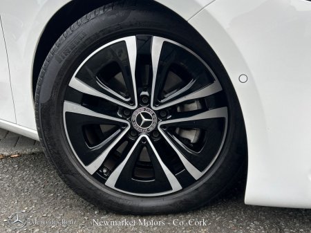 2025 Mercedes-Benz A-Class - photo 2