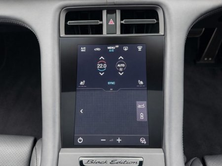 2026 Porsche Taycan - photo 15