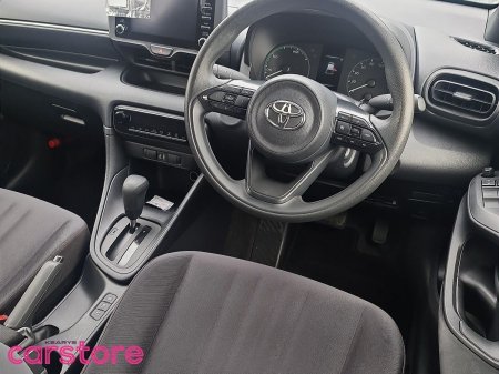 2022 Toyota Yaris - photo 15