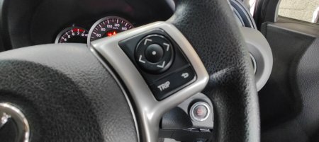 2014 Toyota Vitz - photo 22