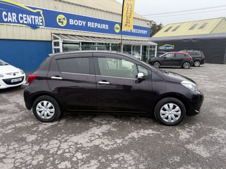 2016 Toyota Vitz - photo 5