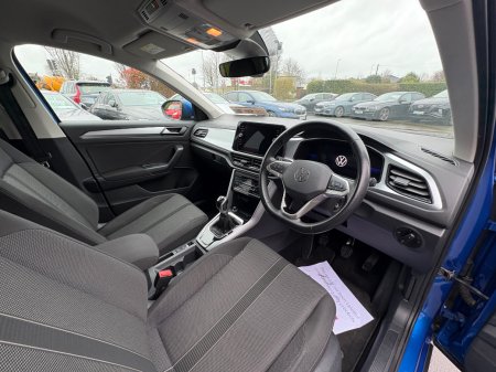 2023 Volkswagen T-Roc - photo 12