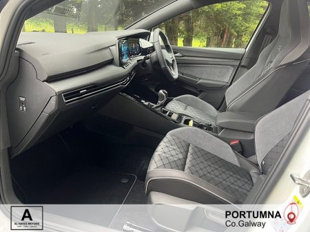 2024 Volkswagen Golf - photo 4