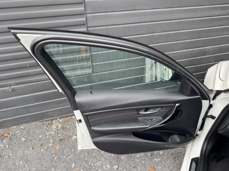 2013 BMW 3-Series - photo 18