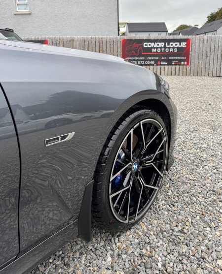 2022 BMW 3-Series - photo 21