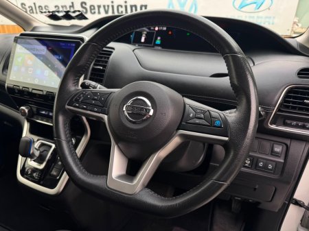2019 Nissan Serena - photo 9