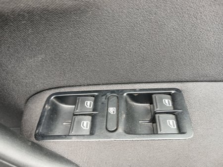 2013 Volkswagen Polo - photo 13