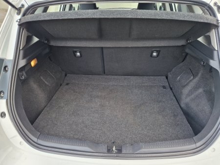 2016 Toyota Auris - photo 11