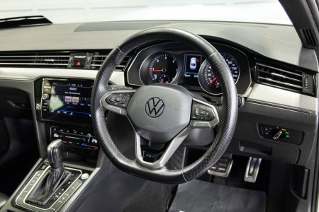 2020 Volkswagen Passat - photo 9