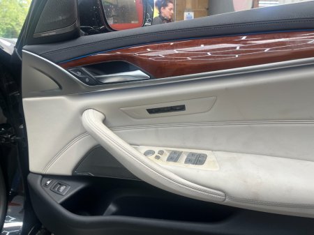 2021 BMW 5-Series - photo 16