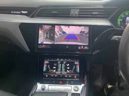 2022 Audi e-tron - photo 11