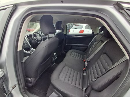 2016 Ford Mondeo - photo 16