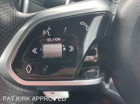 2020 Jaguar XE - photo 16