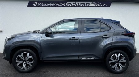 2023 Toyota Yaris Cross - photo 2
