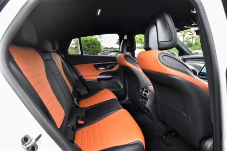 2025 Mercedes-Benz GLC - photo 14