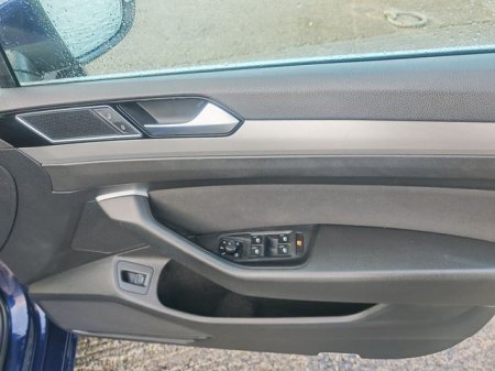 2019 Volkswagen Passat - photo 13