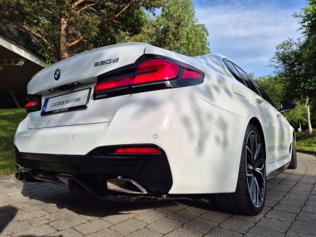 2022 BMW 5-Series - photo 4