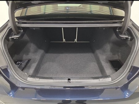 2024 BMW 5-Series - photo 13
