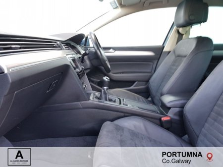 2017 Volkswagen Passat - photo 4