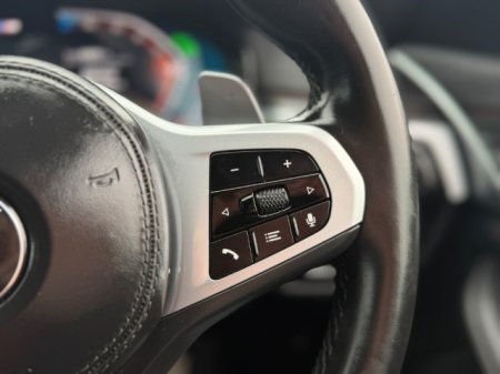 2022 BMW 5-Series - photo 20