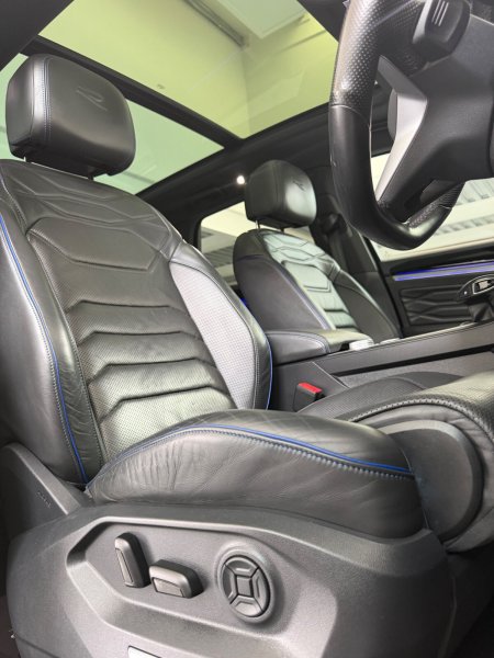 2023 Volkswagen Touareg - photo 9