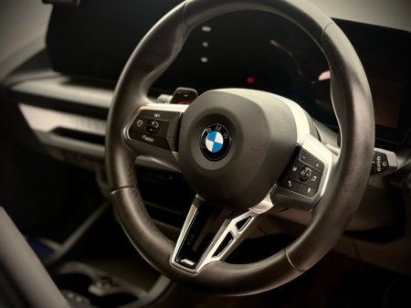 2025 BMW 1-Series - photo 8