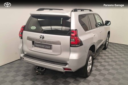 2021 Toyota Land Cruiser - photo 2