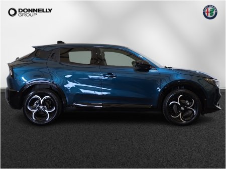 2026 Alfa Romeo Junior - photo 3