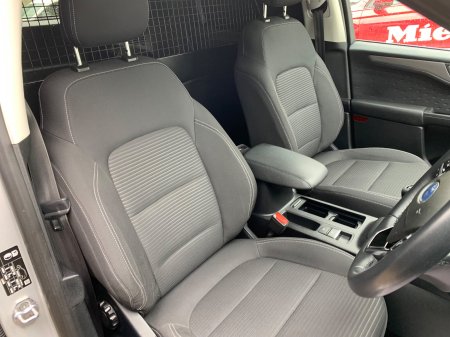 2021 Ford Kuga - photo 16