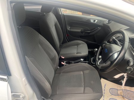 2015 Ford Fiesta - photo 9