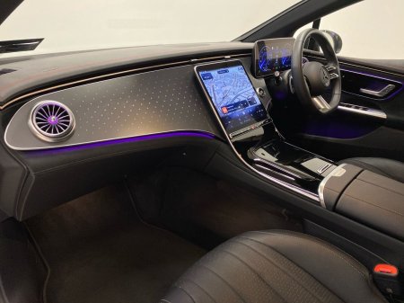 2025 Mercedes-Benz EQE - photo 6