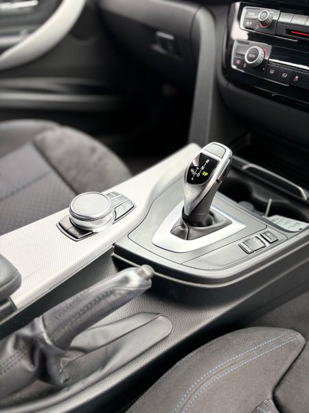 2017 BMW 3-Series - photo 6