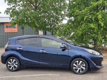 2019 Toyota Aqua - photo 14