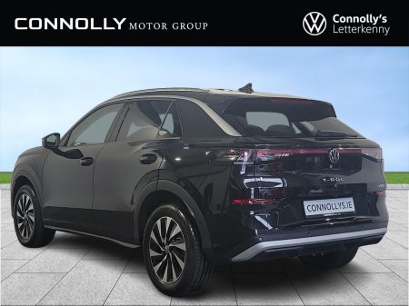 2026 Volkswagen T-Roc - photo 2