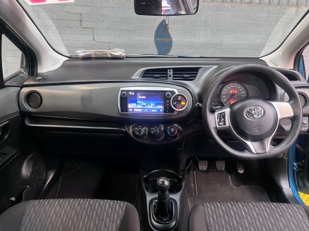 2014 Toyota Yaris - photo 18